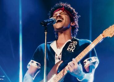 Bruno Mars dice "¡Te quiero mucho!" a sus fans al salir de su concierto en CDMX