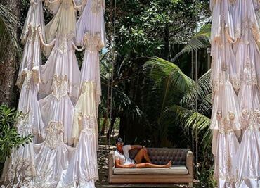 Erik Rubín vacaciona solo; Paulina Rubio le escribe mensaje