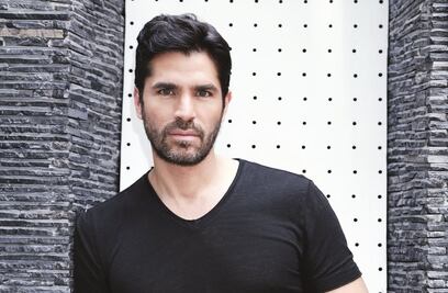 Recibe Eduardo Verastegui doctorado honoris causa en Utah
