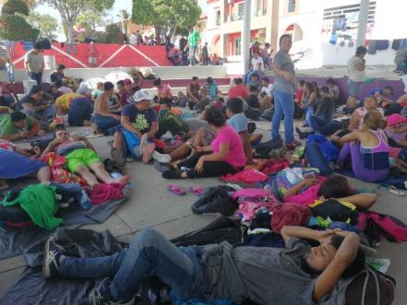 Entregan en Chiapas primeras tarjetas de libre paso a migrantes