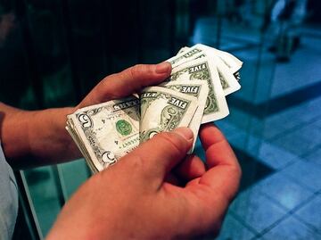 Dólar hoy: precio del billete verde abre en 19.29 pesos al mayoreo este jueves