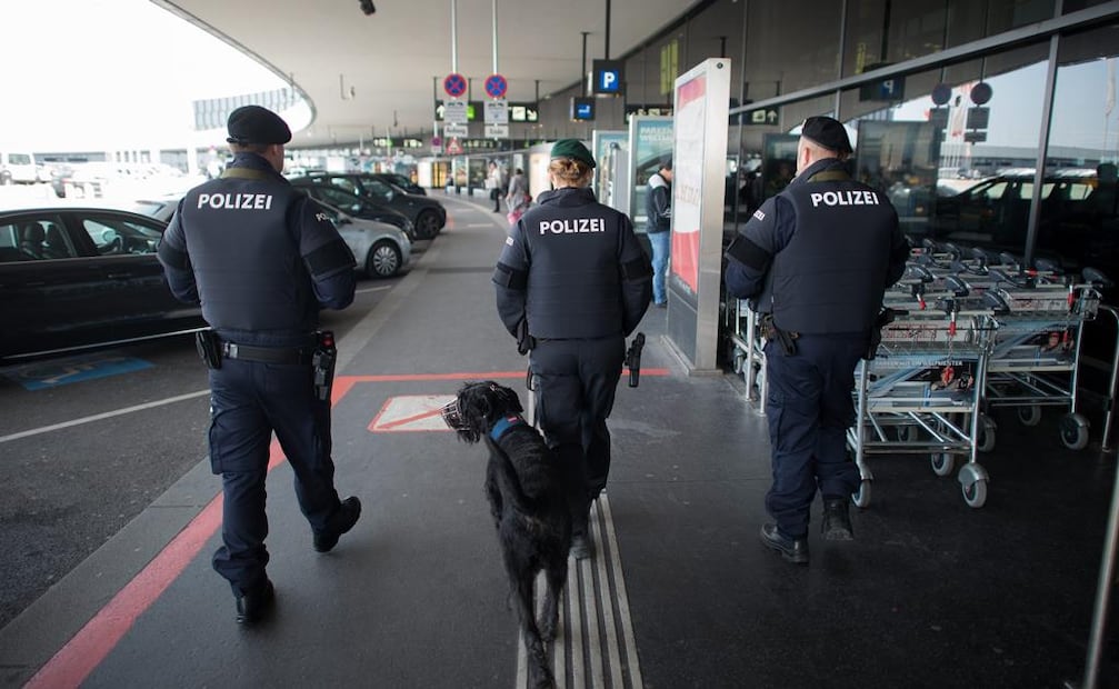 La Dirección Estatal de la Policía de Alta Austria confirmó que se realiza una "revisión disciplinaria a todos los implicados" (Foto: EFE)