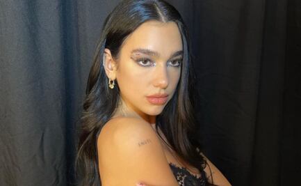 Dua Lipa cantó con Elton John y lució vestido con cola extra larga 