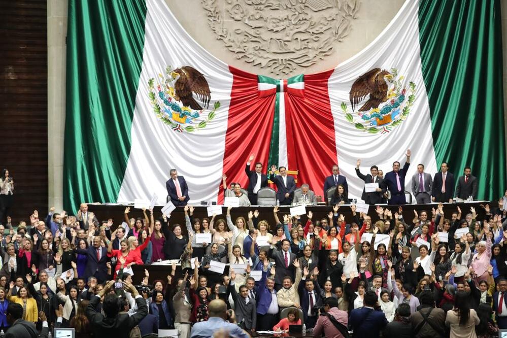 Sesión en la Cámara de Diputados (LUCÍA GODINEZ / EL UNIVERSAL)