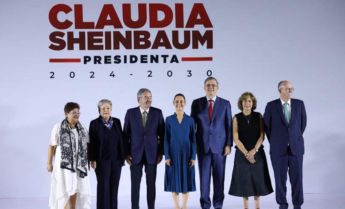 Rosaura Ruiz, a un costado de Marcelo Ebrard, es parte del gabinete de la virtual presidenta electa, Claudia Sheinbaum.
Foto: EL UNIVERSAL / Diego Simón Sánchez