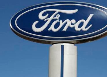 Ford recalls 680,000 cars; seat belts may not hold in crash
