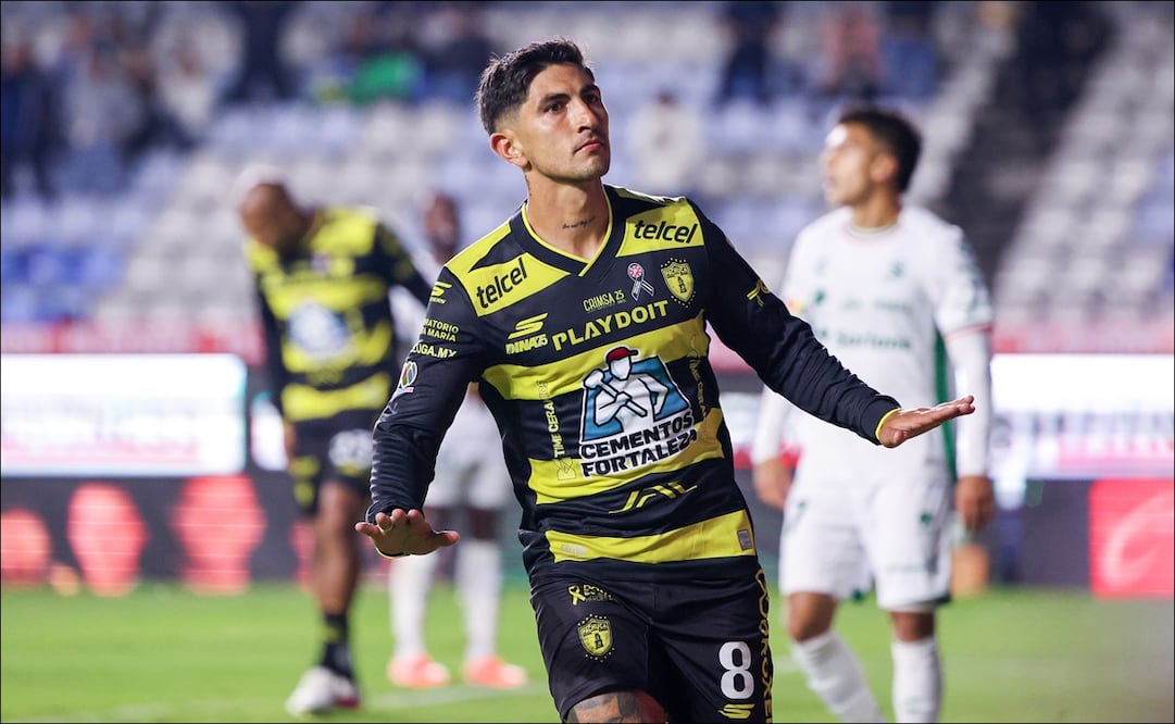 Pachuca le pasó por encima a Santos con hat-trick de Pocho Guzmán y da pasos seguros rumbo a Liguilla / FOTO: Imago7