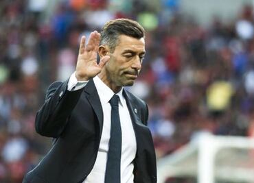 Pedro Caixinha es el nuevo entrenador del Santos de Brasil