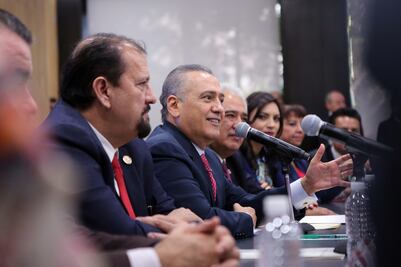 PRI renueva alianza con la Confederación Nacional Campesina