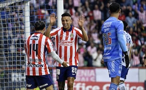 Chivas se adelanta en el marcador ante el Pachuca con gol de Roberto Alvarado / FOTO: Imago7