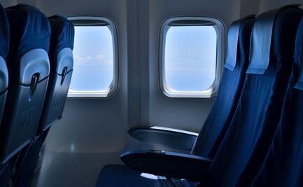 ¿Por qué tienes que enderezar tu asiento de avión en el despegue y aterrizaje?