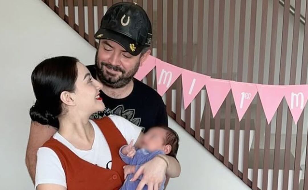 José Eduardo Derbéz y Paola Dalay junto a su hija Tessa. Foto: Instagram oficial.