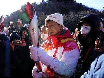 Jackie Chan llegó a la Gran Muralla con la Antorcha Olímpica