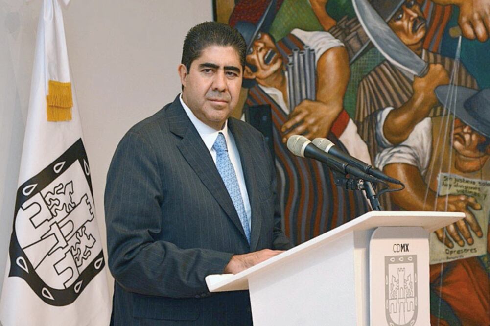 El procurador general de Justicia local, Edmundo Garrido, precisó que están tras ocho Directores y Corresponsables de Obra (ARCHIVO EL UNIVERSAL)