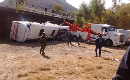 Sube a 7 cifra de muertos tras accidente en SLP