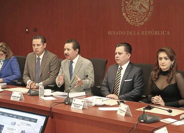 AMLO quiere voto de capos, dice senador