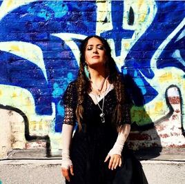 Salma Hayek luce increíble con look de porrista 