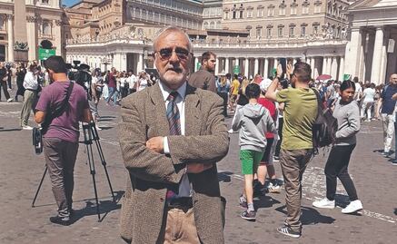 “La iglesia Católica vive una guerra civil”, asevera periodista Marco Politi; es autor del libro “Francisco entre los lobos” 