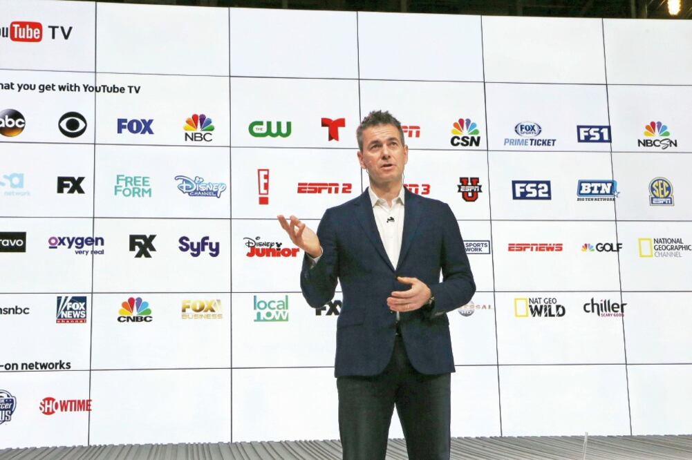 La suscripción mensual de YouTube TV tendrá un costo de 35 dólares y dará acceso a seis cuentas diferentes de la plataforma; además, permitirá grabar los contenidos en la nube (REED SAXON. AP)