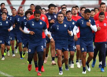 Anuncian posibles sorpresas en Chivas