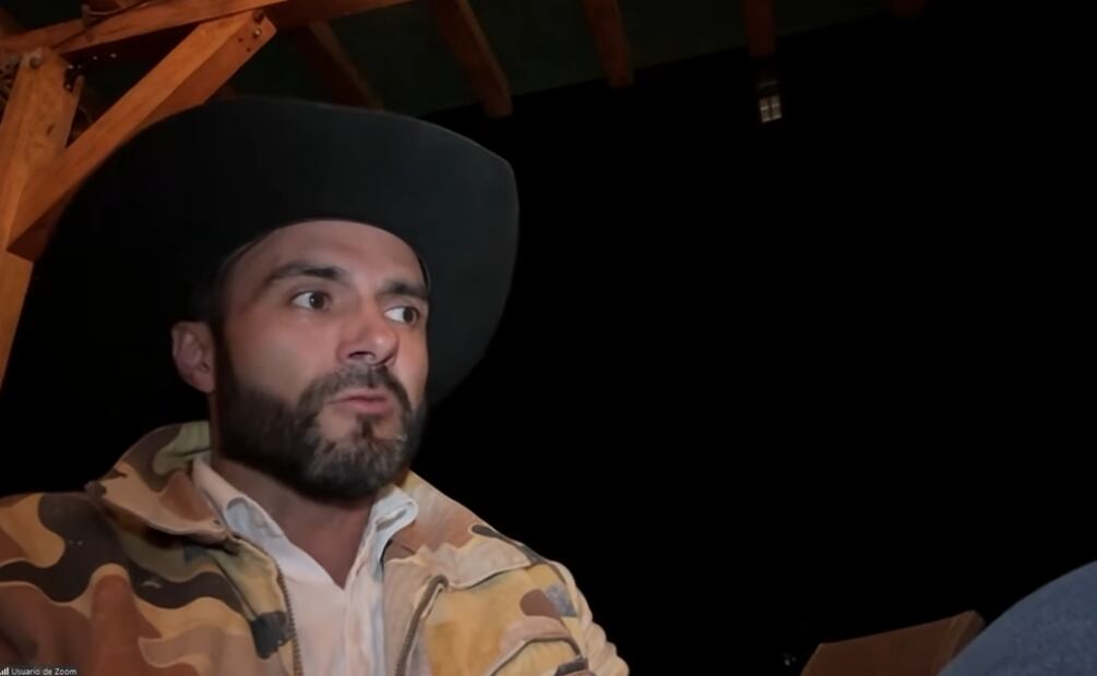 José Antonio Arreola, líder del "Movimiento del Sombrero" en Pátzcuaro en entrevista Con los de Casa. Foto: Captura de pantalla