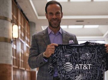 Zague explota contra quienes le quitan goles en el América: "Se los regalo"