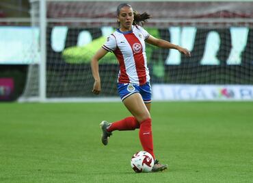 Futbolista explota contra Chivas Femenil, "Es imposible vivir con 2 mil pesos"