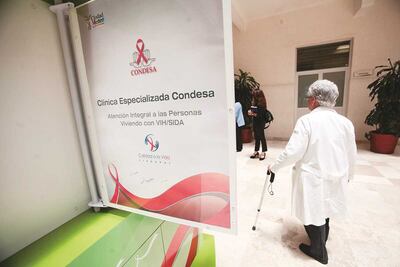 Por pandemia de Covid se retrasó tratamiento a pacientes con VIH: CNDH