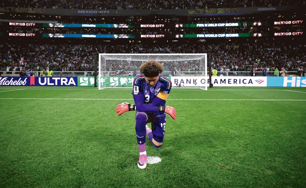 Un adiós que conmovió a toda la afición. Foto: HÉCTOR VIVAS/GETTY IMAGES