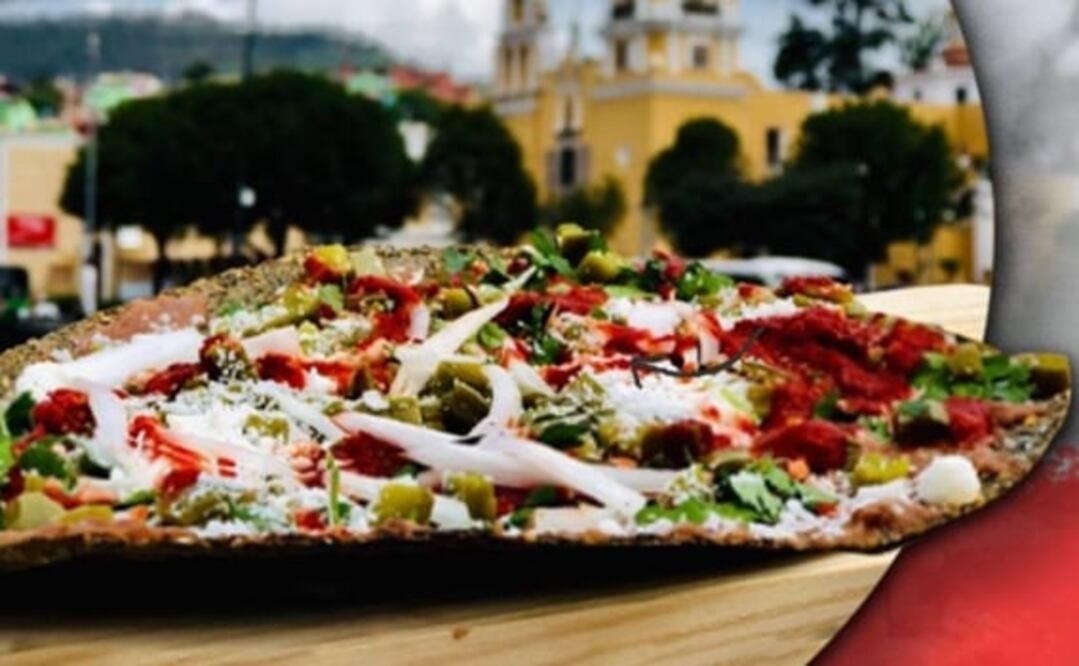 Este platillo se dio a conocer cuando en la inauguración del Aeropuerto Internacional Felipe Ángeles (AIFA) fue lo que comieron el presidente Andrés Manuel López Obrador y los asistentes.