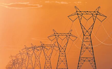 Inseguridad jurídica afectará inversiones eléctricas: Fitch