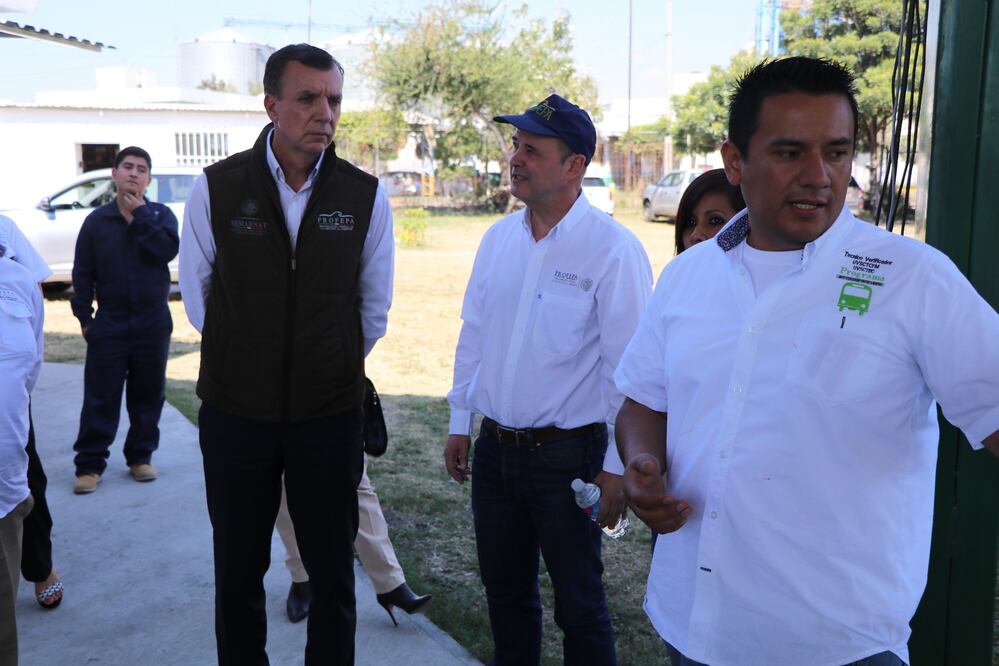 Hace seis meses entró en vigor la Norma Emergente de Verificación Vehicular (Foto: Profepa)