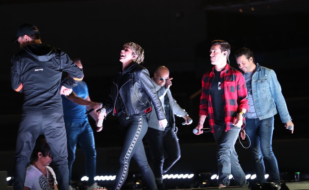 Magneto, Mercurio están ya ensayando. Foto: Archivo 