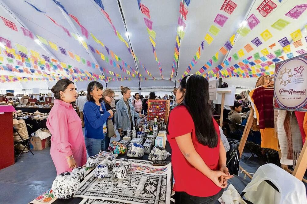 Corredores artesanales de distintas partes del país ofrecerán sus creaciones hasta el fin de semana en Los Pinos. Foto: de Secretaría de Cultura