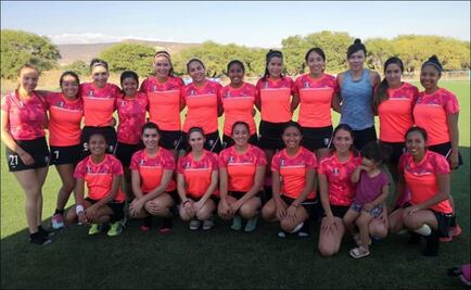 Selección de Hockey Femenil regresa de Japón amordazada