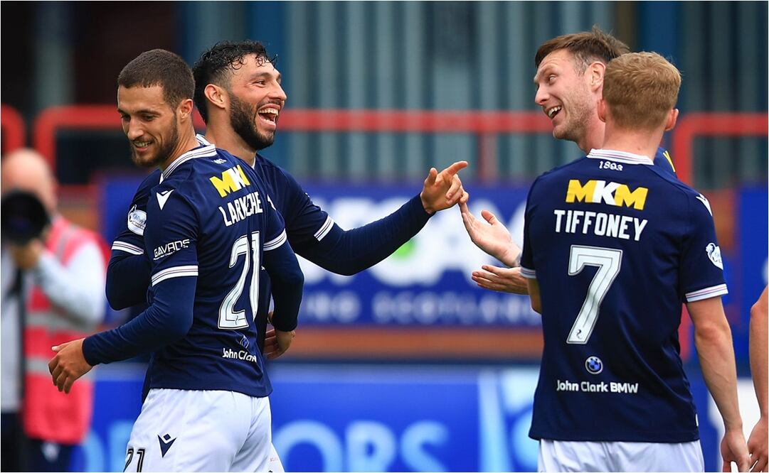 FOTO: @DundeeFC / Antonio Portales celebrando su anotación