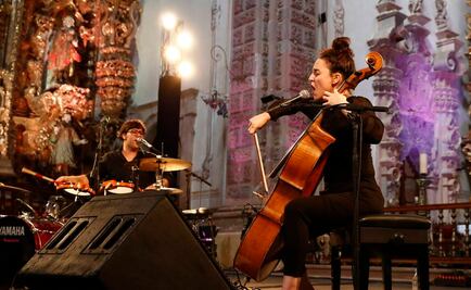 Con música, entregan su corazón en el Cervantino