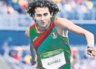 Álvarez cambia de entrenador