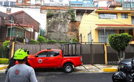 Alcaldía Álvaro Obregón atiende deslave en Las Águilas; dos viviendas fueron catalogadas con riesgo