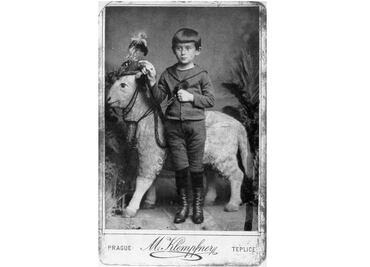 “Traducir a Kafka es como tocar Mozart al piano”: Adan Kovacsics