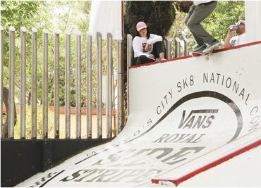 Vans ofrece disculpa por diferencia en premios para hombres y mujeres