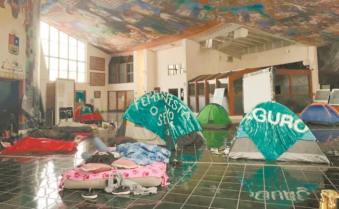 Las colectivas afirmaron que no dañarían el recinto legislativo. Foto: ESPECIAL