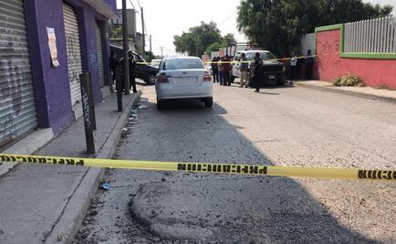 Localizan cadáver dentro de auto en Ecatepec