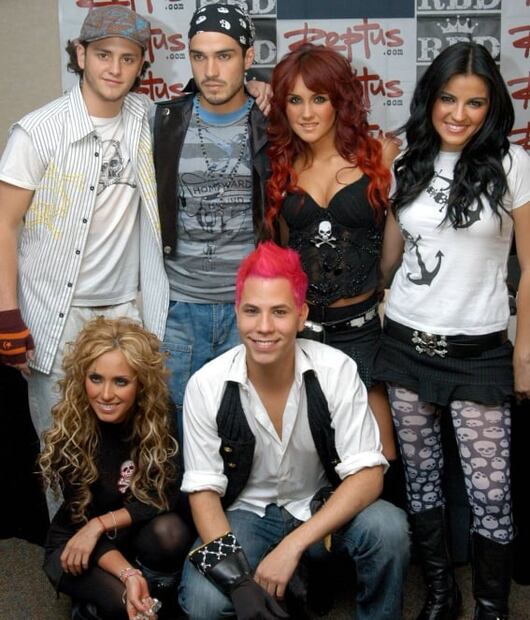 Alfonso Herrera no está invitado a la boda de Dulce María 