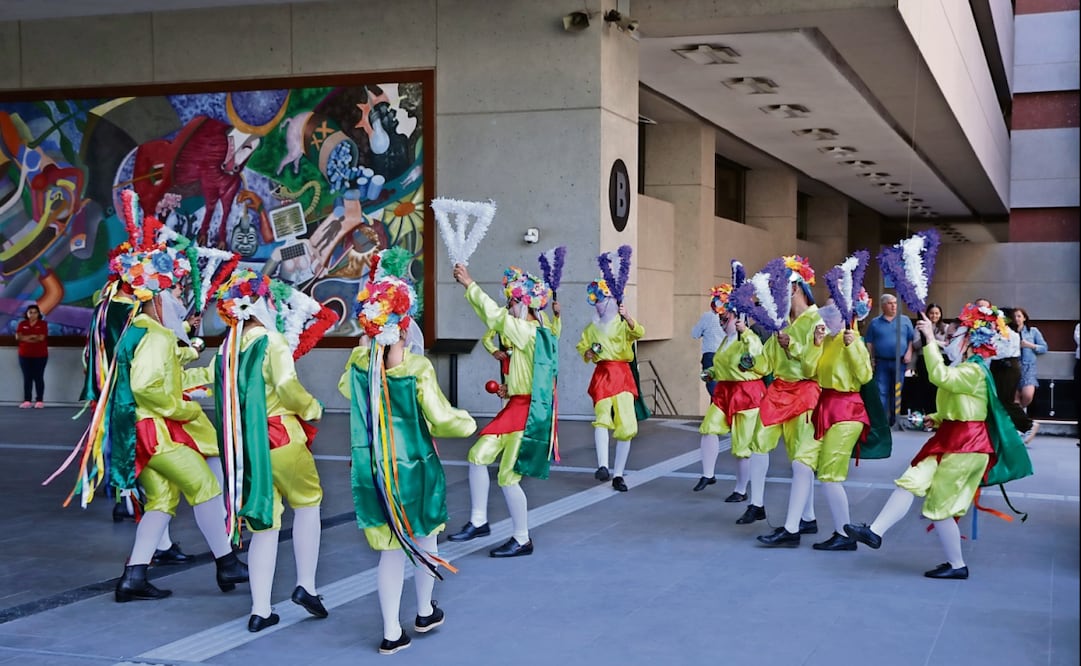 Presentación del Grupo Folklórico de la UJED “Macehuani” en San Lázaro. Foto: Cámara de Diputados LXVI Legislatura