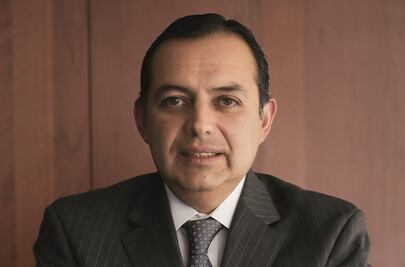 Barrales tendrá que explicar sobre su propiedad en las Lomas: Cordero