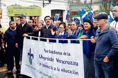 #TodosSomosUV, un filón para los políticos en Veracruz