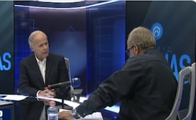 Israel Vallarta confronta a Ciro Gómez Leyva en vivo; su esposa amenaza con demandarlo
