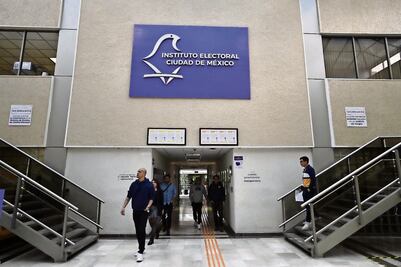 Comisión de quejas del Instituto Electoral de CDMX pide a alcaldes garantizar a candidatos uso de espacios públicos