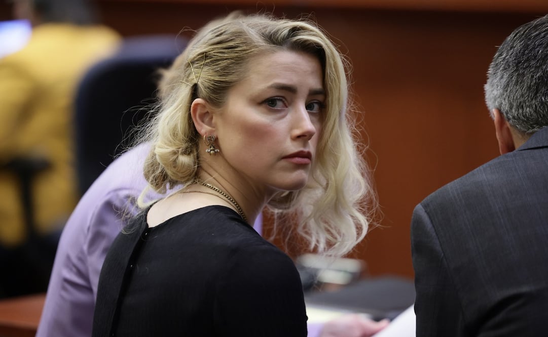 La actriz Amber Heard en el último día del juicio que perdió contra su exesposo Johnny Depp. Foto: EFE/EPA/EVELYN HOCKSTEIN
